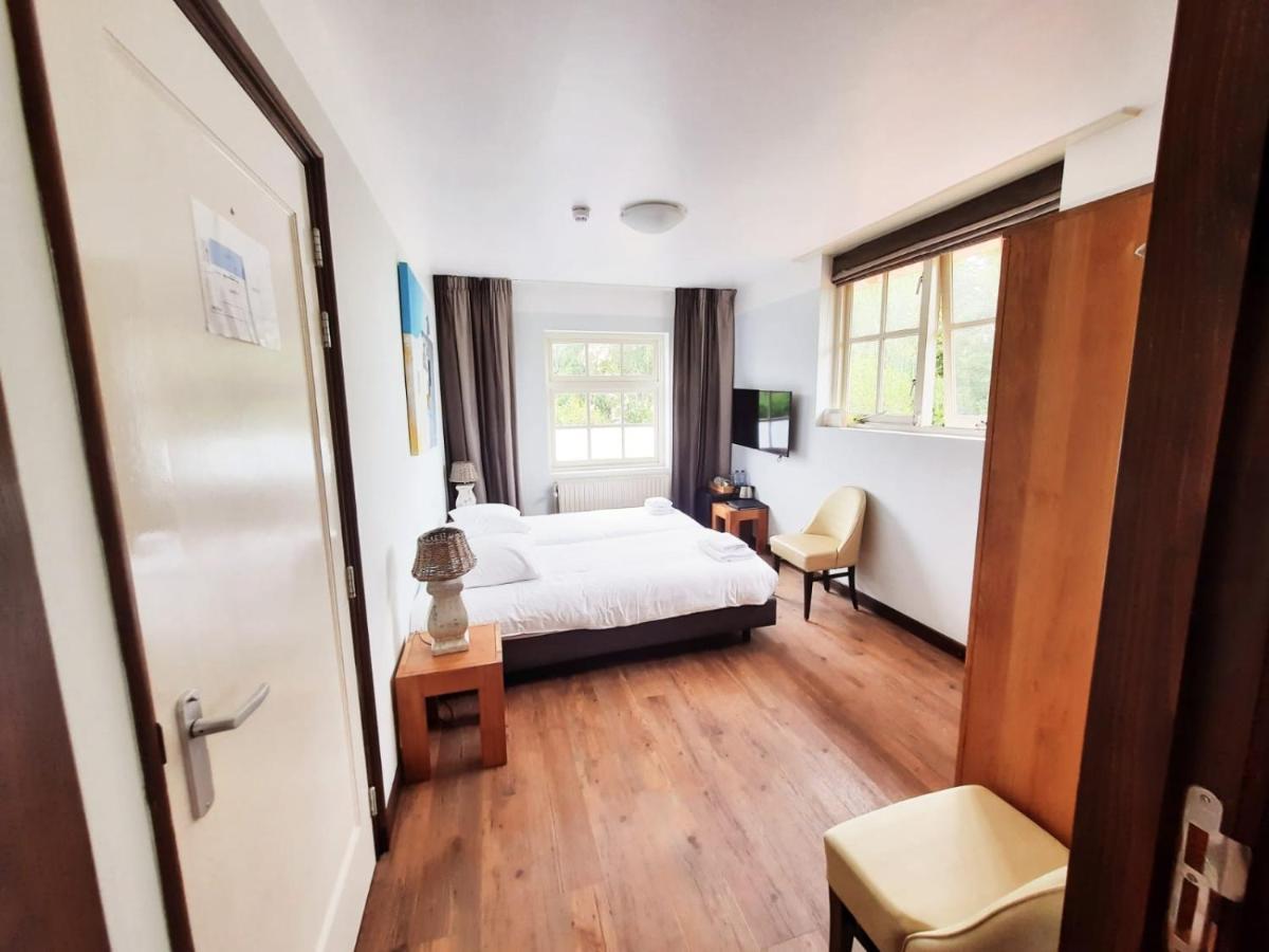 Strandhotel Dennenbos Oostkapelle Extérieur photo