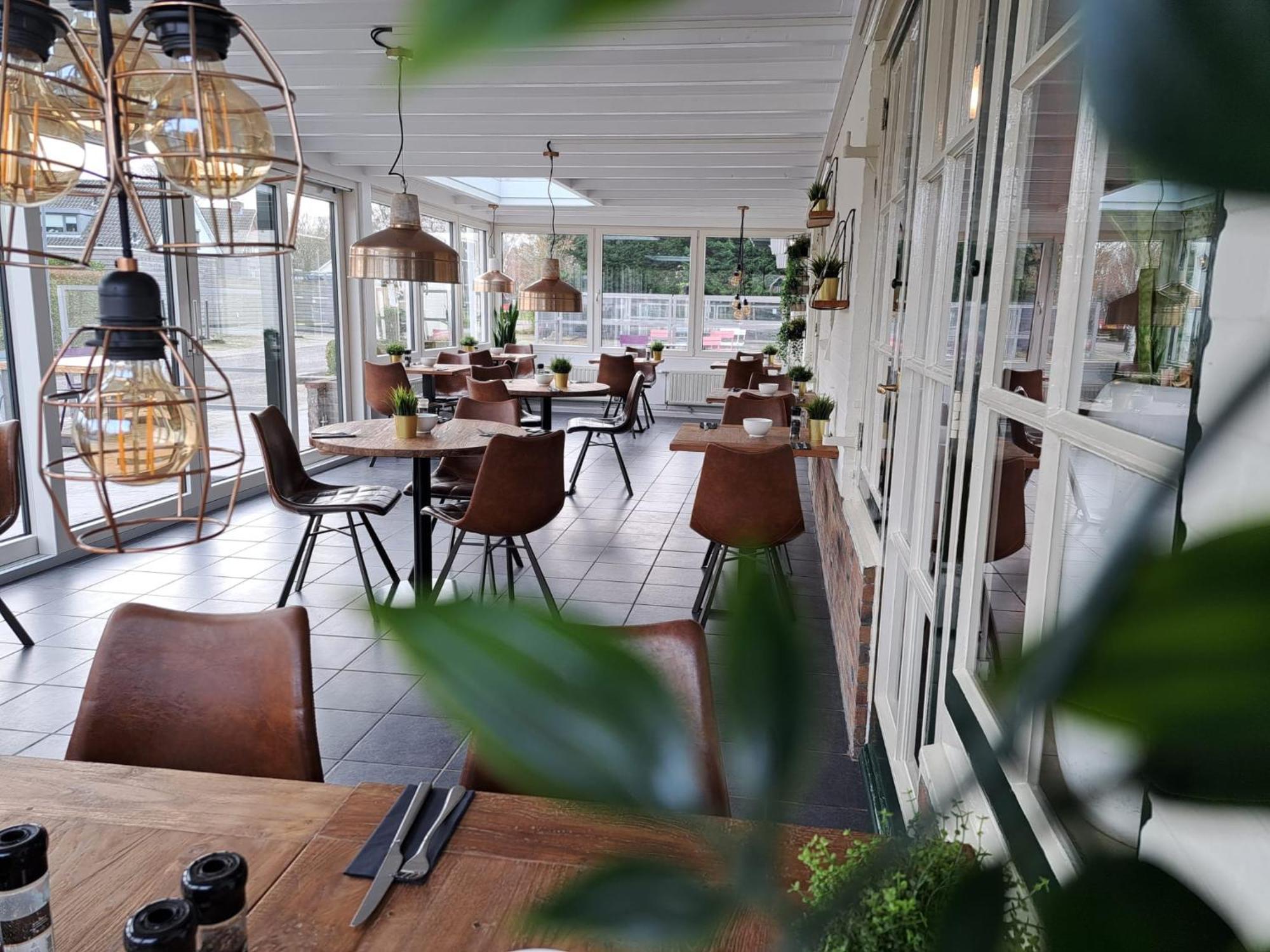 Strandhotel Dennenbos Oostkapelle Extérieur photo