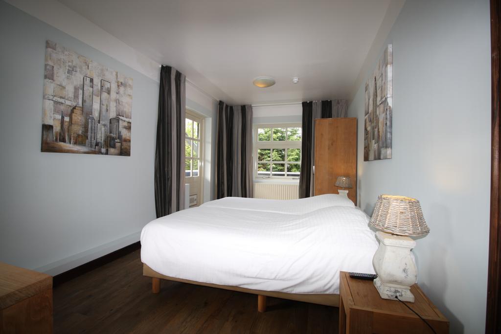 Strandhotel Dennenbos Oostkapelle Extérieur photo